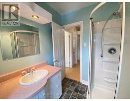 1222 Dorchester Avenue, Ottawa, ON K1Z8E4 Photo 24