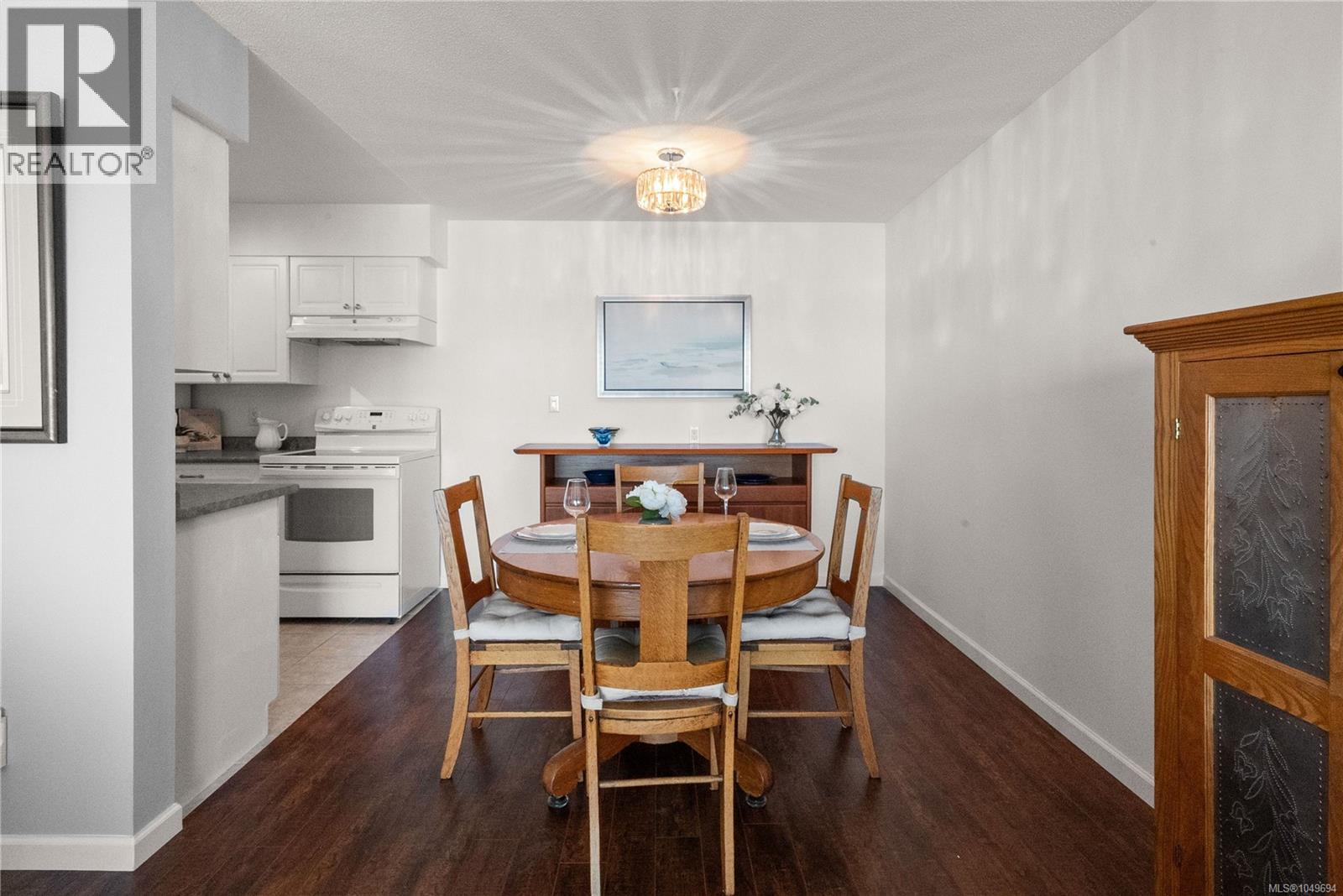#315 9560 Fifth St - 16
