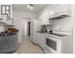 315 9560 Fifth St, Sidney, BC V8L2W5 Photo 10