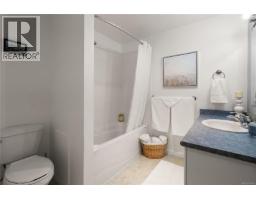 315 9560 Fifth St, Sidney, BC V8L2W5 Photo 22