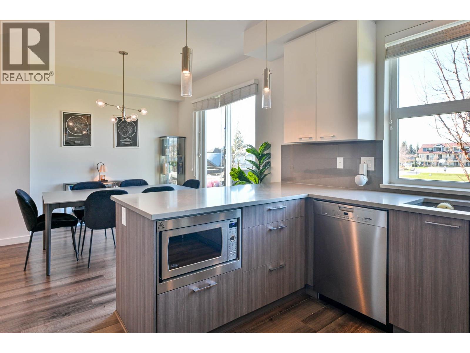 3 Bed, 3 Bath House for Sale in Richmond – 84 10311 RIVER DRIVE, Richmond – MLS# R3168072 - Image 5