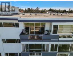 315 9560 Fifth St, Sidney, BC V8L2W5 Photo 38
