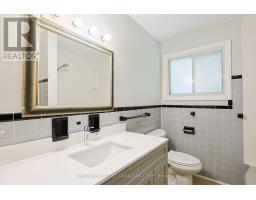 Bathroom - Upper - 268 Burlington Crescent, London South, ON N5Z3G5 Photo 9