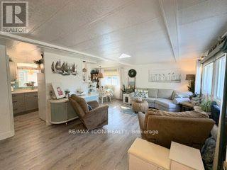 100 SHANNON BOULEVARD, South Huron (Stephen) — photo 2