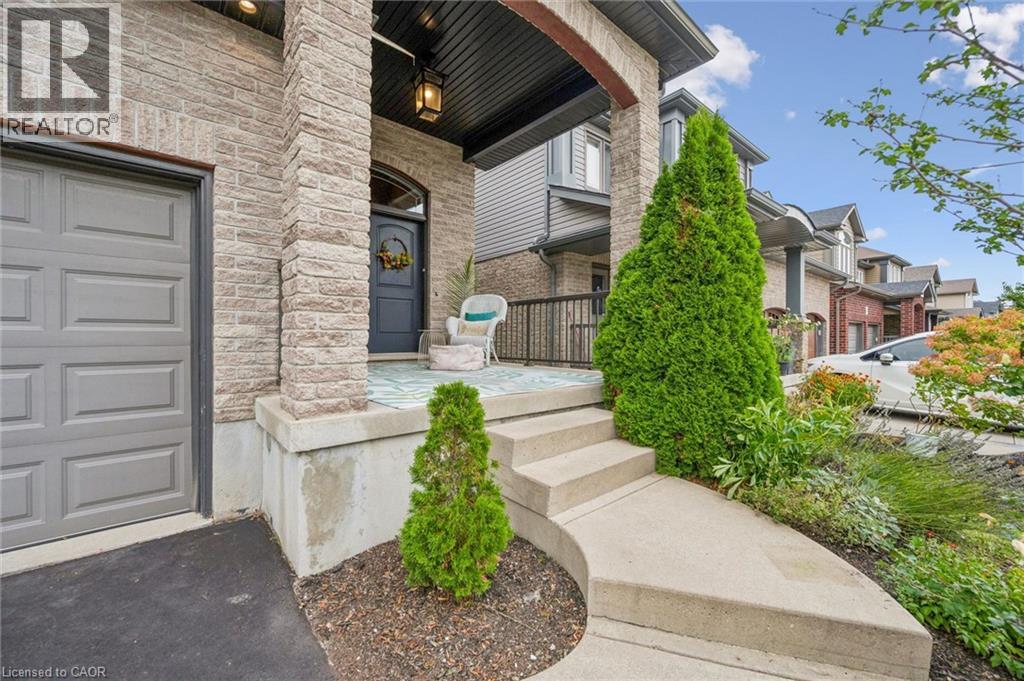 94 MAPLECREST Drive — photo 3