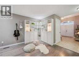 Living room - 94 Maplecrest Drive, Breslau, ON N0B1M0 Photo 10