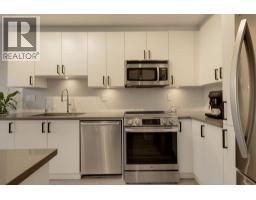 234 735 W 15th Street, North Vancouver, BC V7M0B8 Photo 6