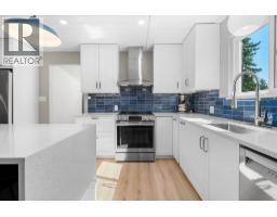 2763 Violet Street, North Vancouver, BC V7H2L7 Photo 10