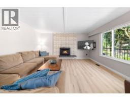 2763 Violet Street, North Vancouver, BC V7H2L7 Photo 13