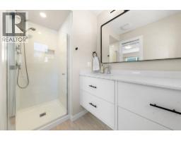 2763 Violet Street, North Vancouver, BC V7H2L7 Photo 22