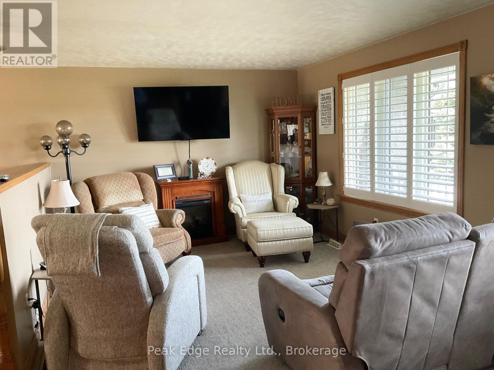 5439 WELLINGTON  2 ROAD - Image 24