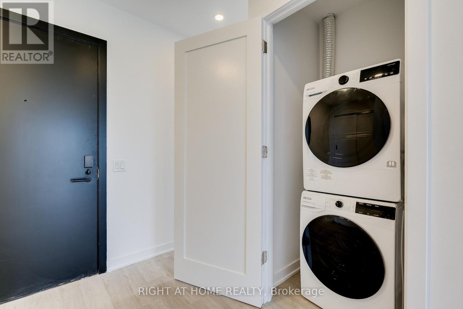 618 - 2946 DUNDAS STREET W, Toronto (Junction Area) — photo 4