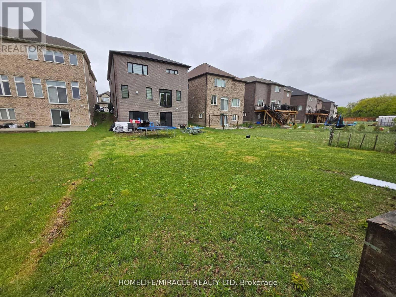 172 FREURE DRIVE - 47