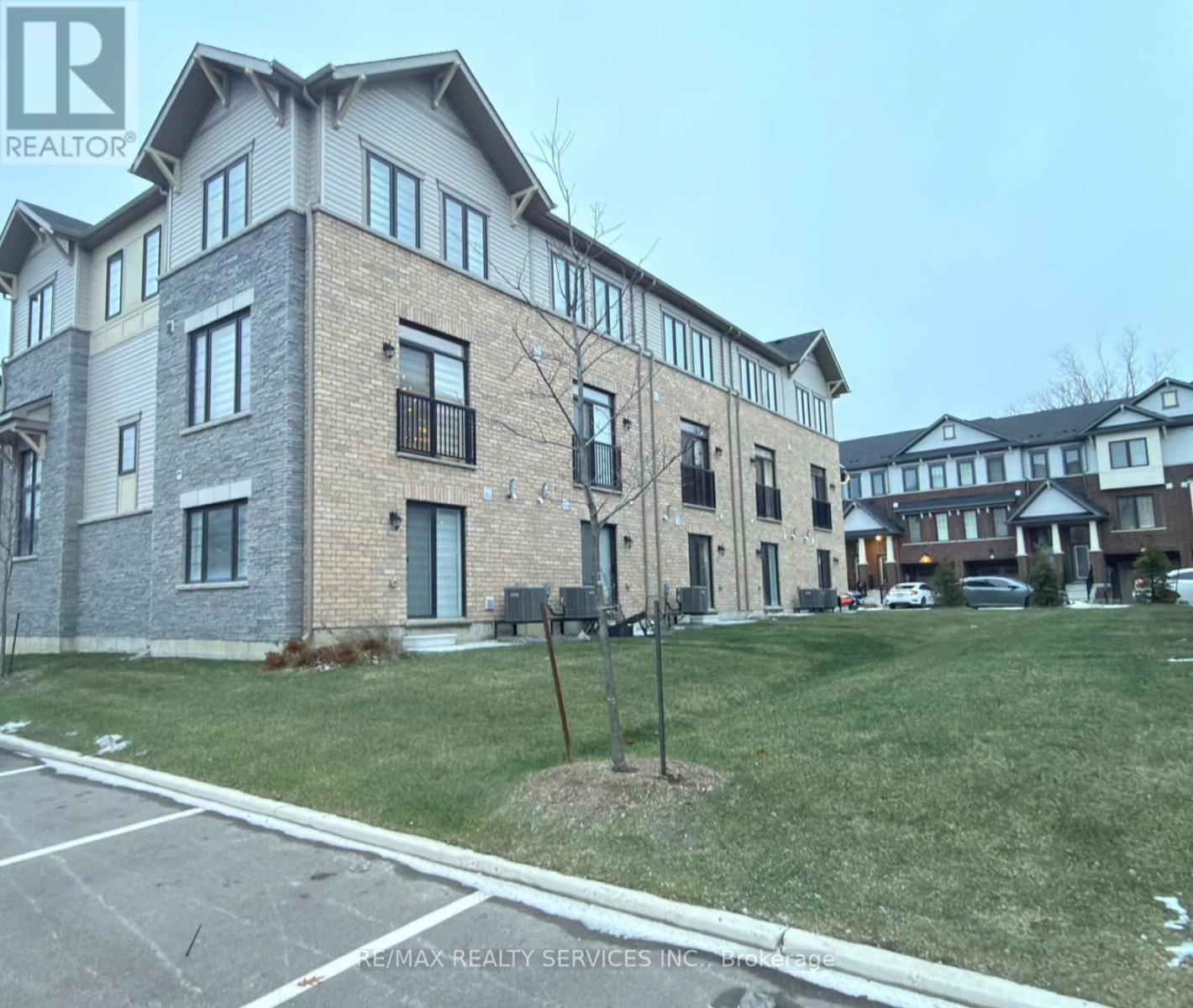 71 - 185 BEDROCK DRIVE, Hamilton (Stoney Creek Mountain) — photo 3