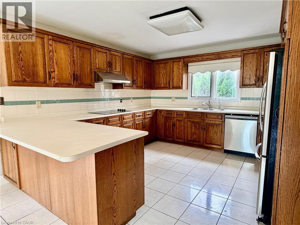 516 BRANSTONE Drive, Waterloo — photo 7