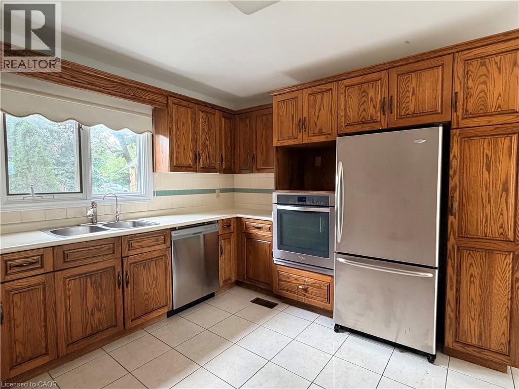 516 BRANSTONE Drive, Waterloo — photo 9