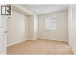 4pc Bathroom - 2234 15a Street Se, Calgary, AB T2G3N1 Photo 10