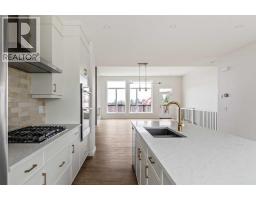 212 Sovereign Common Sw, Calgary, AB T3C3Y3 Photo 16