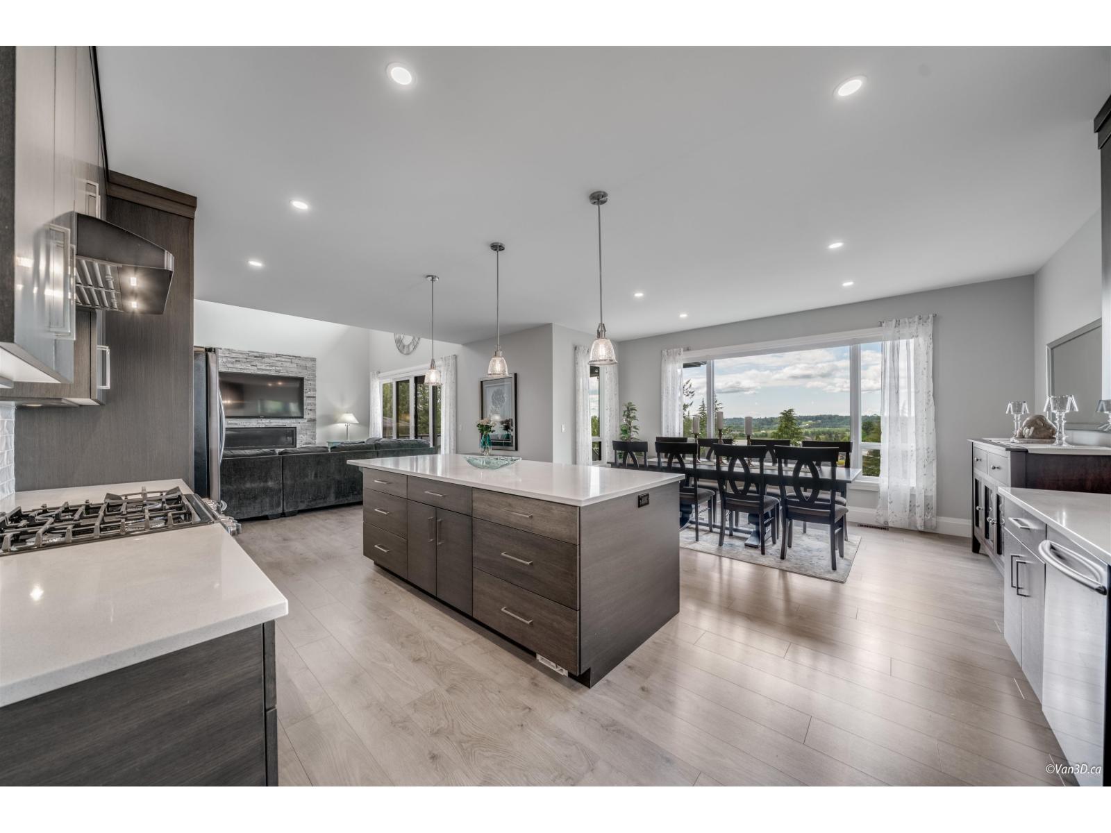 Photo of 39 4295 OLD CLAYBURN ROAD 17