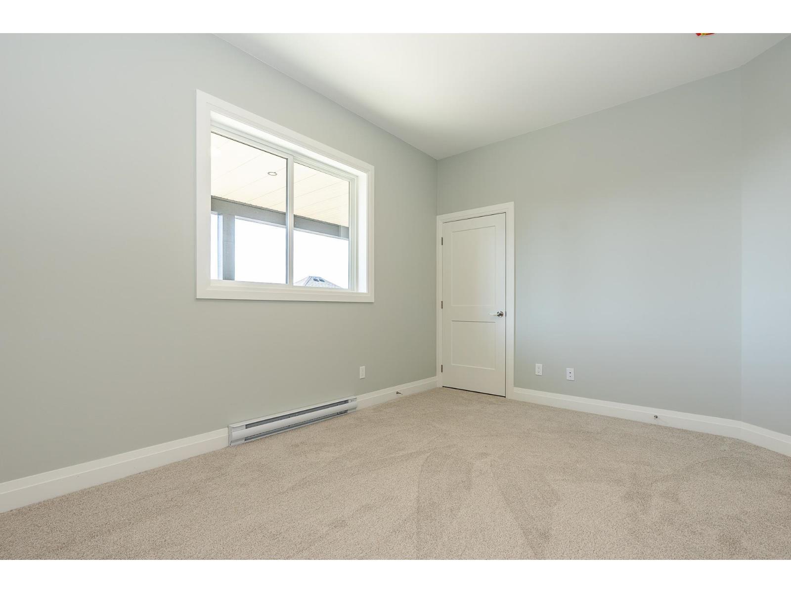 Photo of 39 4295 OLD CLAYBURN ROAD 35