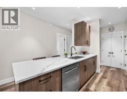 Full bathroom - 110 Ellis Street Unit# 406, Penticton, BC V2A4L5 Photo 7