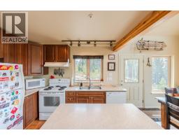 Primary Bedroom - 15 Falcon Drive, Oliver, BC  Photo 6