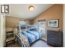 15 Falcon Drive, Oliver, BC  Photo 27