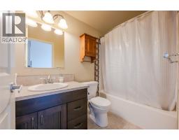 15 Falcon Drive, Oliver, BC  Photo 26