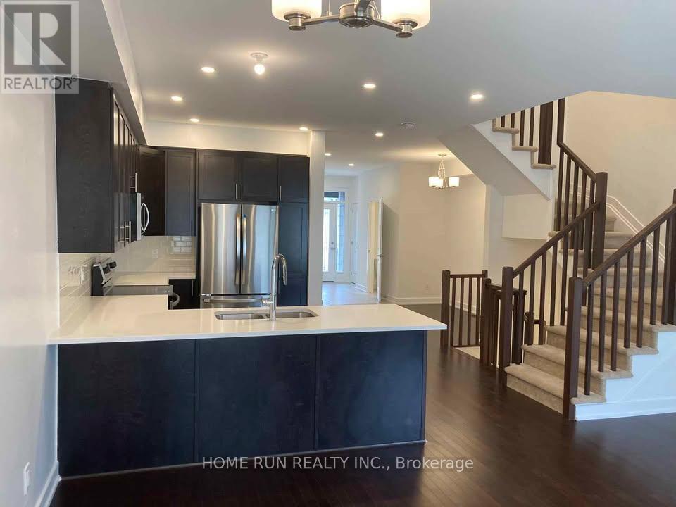 671 RATHBURN LANE, Ottawa — photo 2