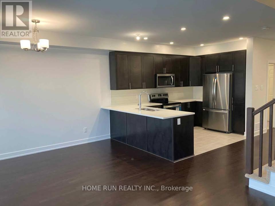 671 RATHBURN LANE, Ottawa — photo 3