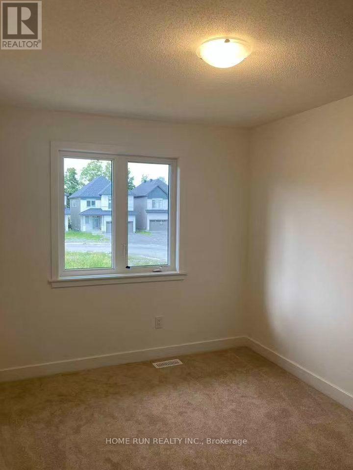 671 RATHBURN LANE, Ottawa — photo 7