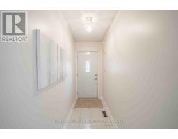 Bedroom 2 - 65 Baroness Crescent, Toronto, ON M2J3K4 Photo 6