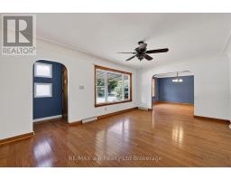 58 Victoria Street, Tillsonburg, ON N4G3Z7 Photo 8