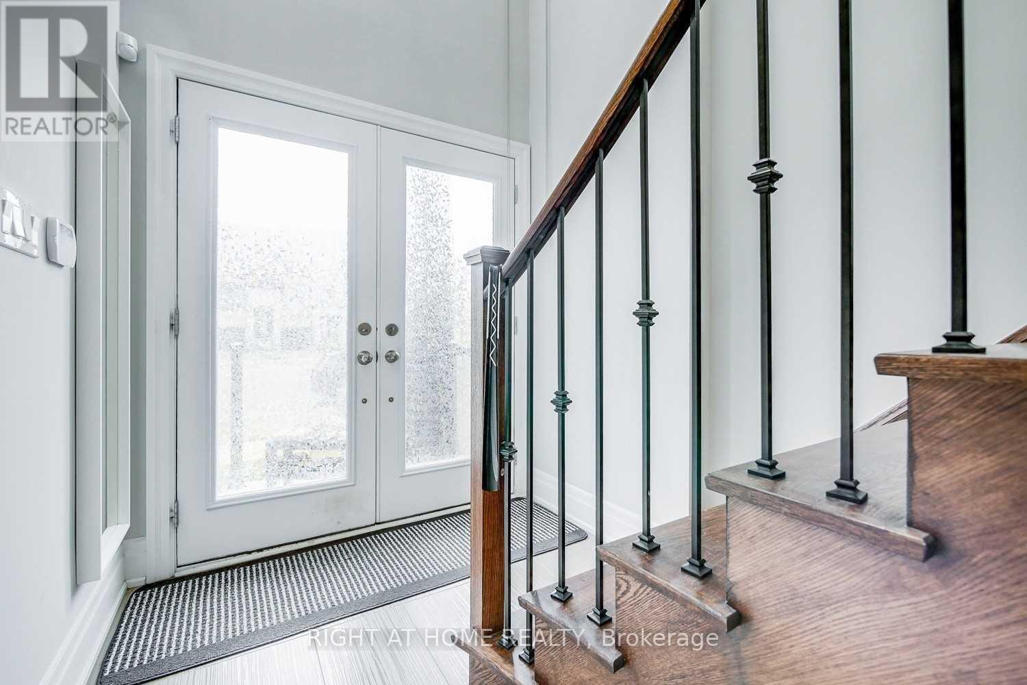 255 THOMAS COOK AVENUE, Vaughan (Patterson) — photo 3