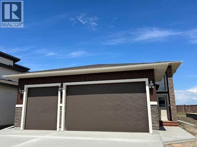 11401 Wisteria Court, Grande Prairie, Alberta, T8V1L1