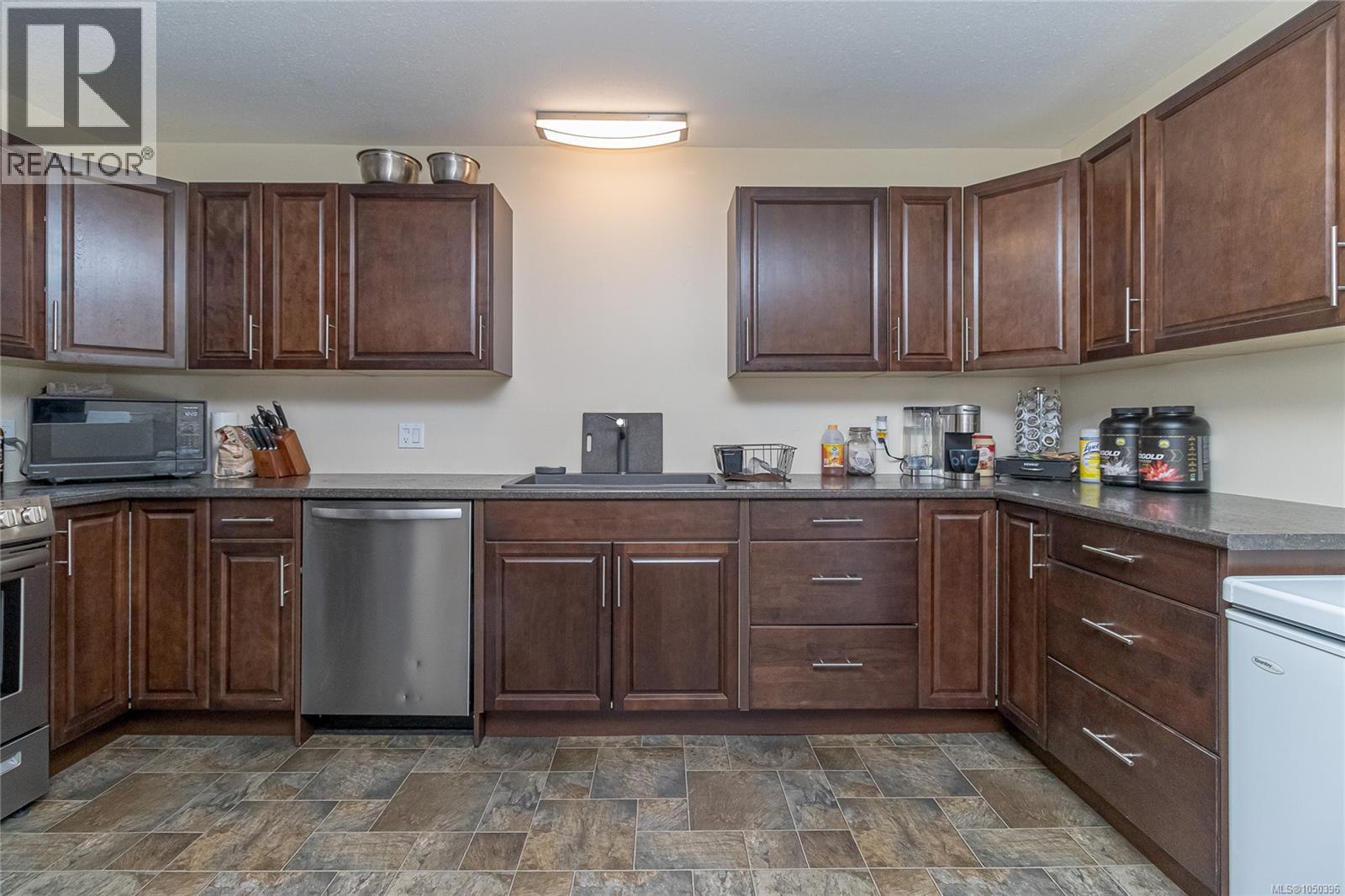 #209 3185 Barons Rd - 11