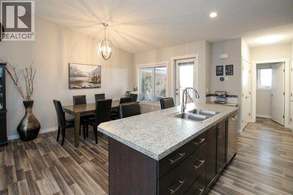 Listing photo – 338 Spruce Street, Springbrook