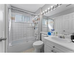 28 13713 72a Avenue, Surrey, BC V3W1K2 Photo 16