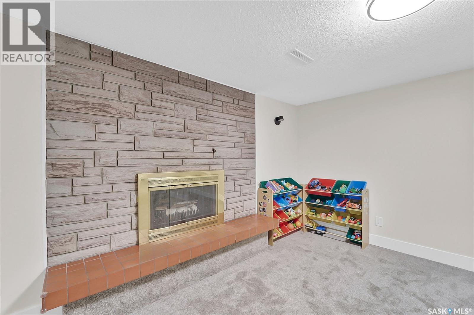 3421 Balfour STREET - Image 40