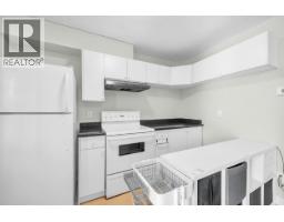 6925 Main Street, Vancouver, BC V5X3H6 Photo 28