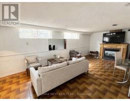 Lower Level - 31 Valencia Crescent, Toronto, ON M6L1M3 Photo 7