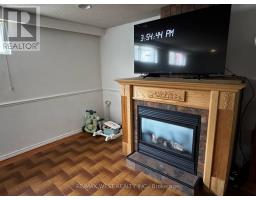 Lower Level - 31 Valencia Crescent, Toronto, ON M6L1M3 Photo 8