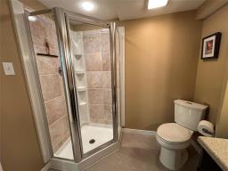 14 Pleasant Bay, Winnipeg, MB R2K0E1 Photo 32