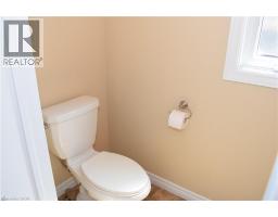 Great room - 242 Buttercup Court Unit# Upper, Waterloo, ON N2V2W8 Photo 11
