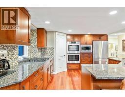 5pc Bathroom - 12 Patina Hill Sw, Calgary, AB T3H2C7 Photo 16