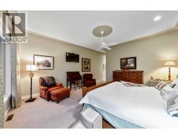 12 Patina Hill Sw, Calgary, AB T3H2C7 Photo 24