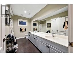 12 Patina Hill Sw, Calgary, AB T3H2C7 Photo 37