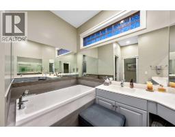 12 Patina Hill Sw, Calgary, AB T3H2C7 Photo 27