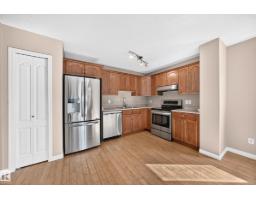 Bedroom 2 - 9333 103a Av Nw, Edmonton, AB T5H0H3 Photo 6