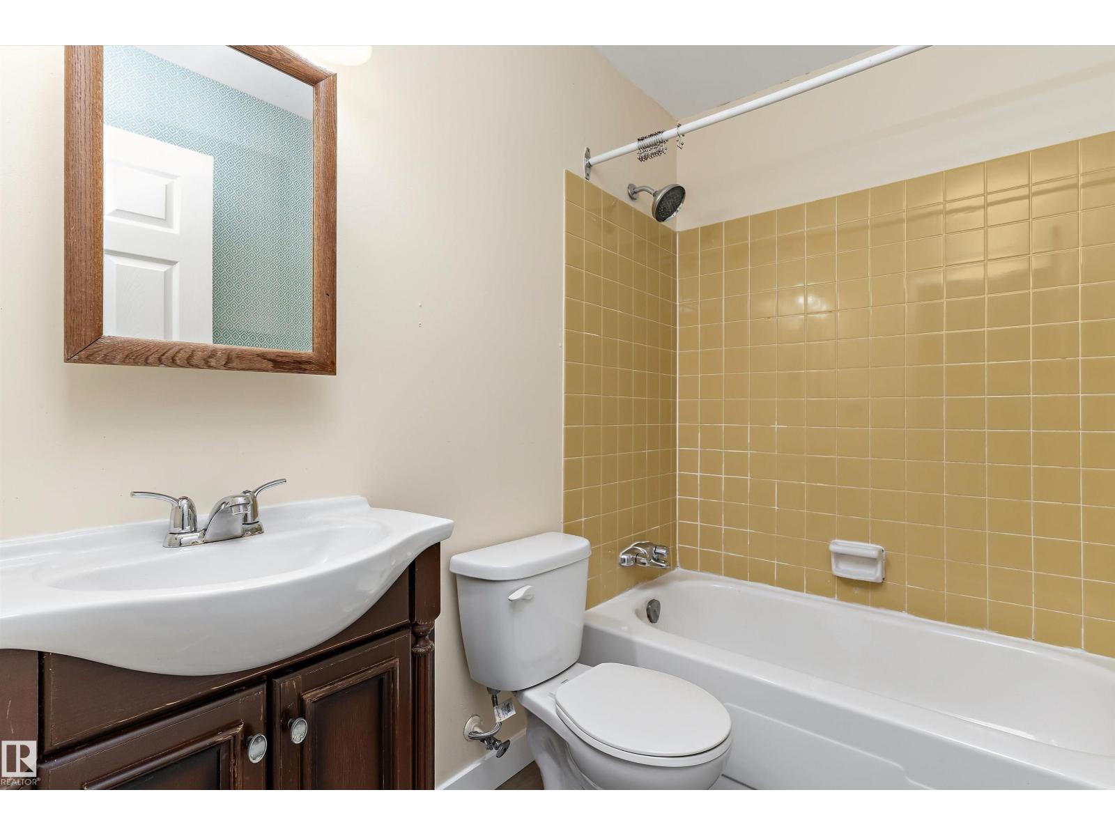 899 Abbotsfield Road NW, Abbottsfield — photo 18 of 29: Property photo